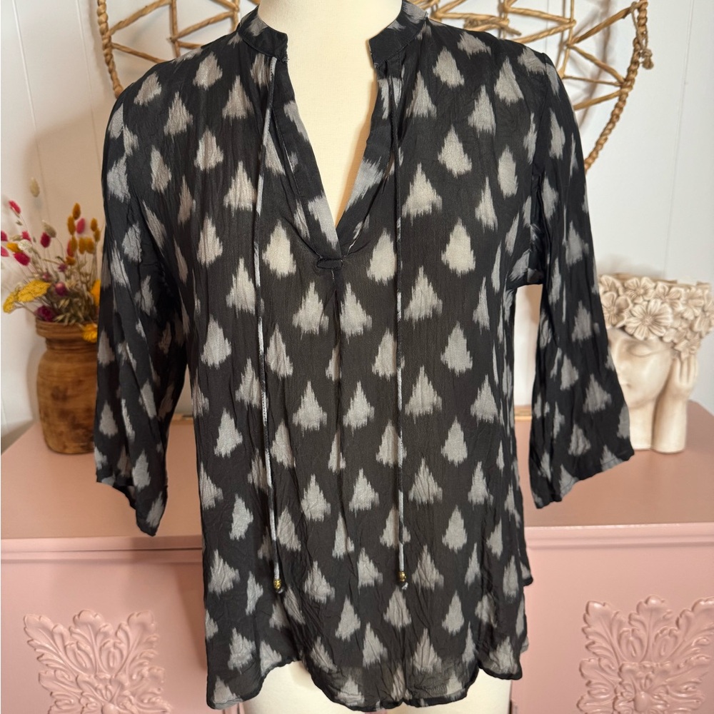 APNY Large‎ Black and White Women's Top